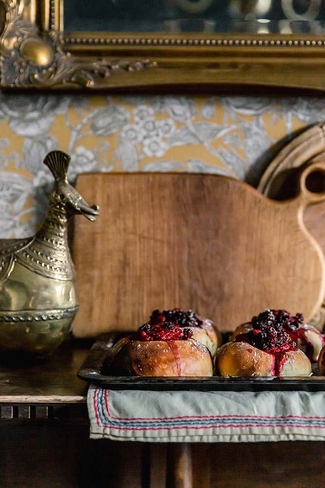 Bake Blackberry Brioche Buns with The Velveteen Rabbit Recipe!