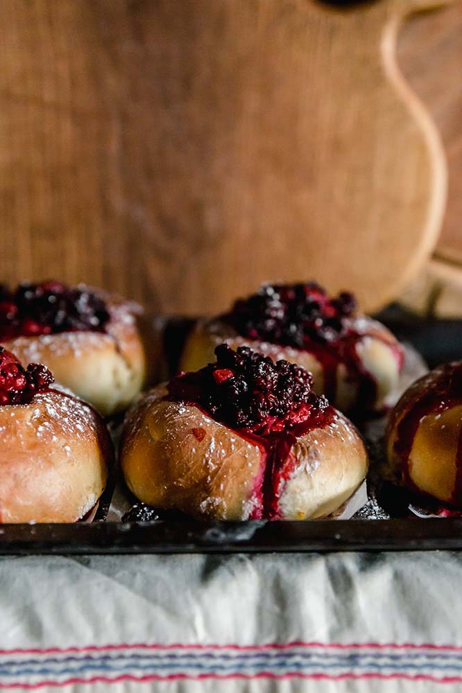 Bake Blackberry Brioche Buns with The Velveteen Rabbit Recipe!